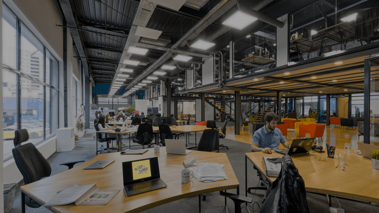 Work&Share Coworking space - DedicatedDesk