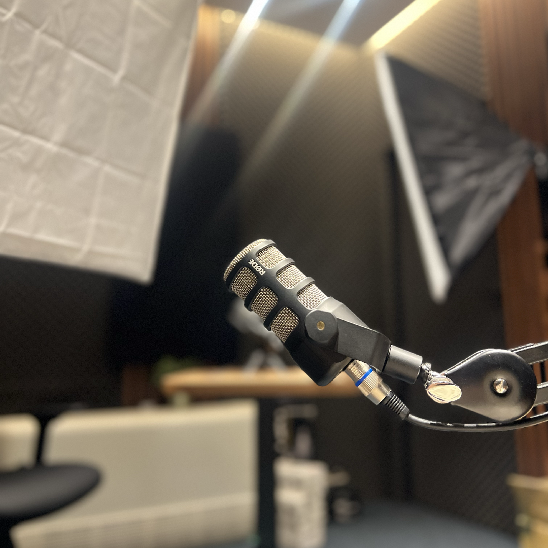 podcast-studio-2